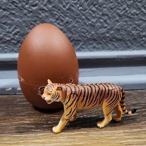 4D Fame Master Tiger Puzzle in Egg Orange Yellow Black White